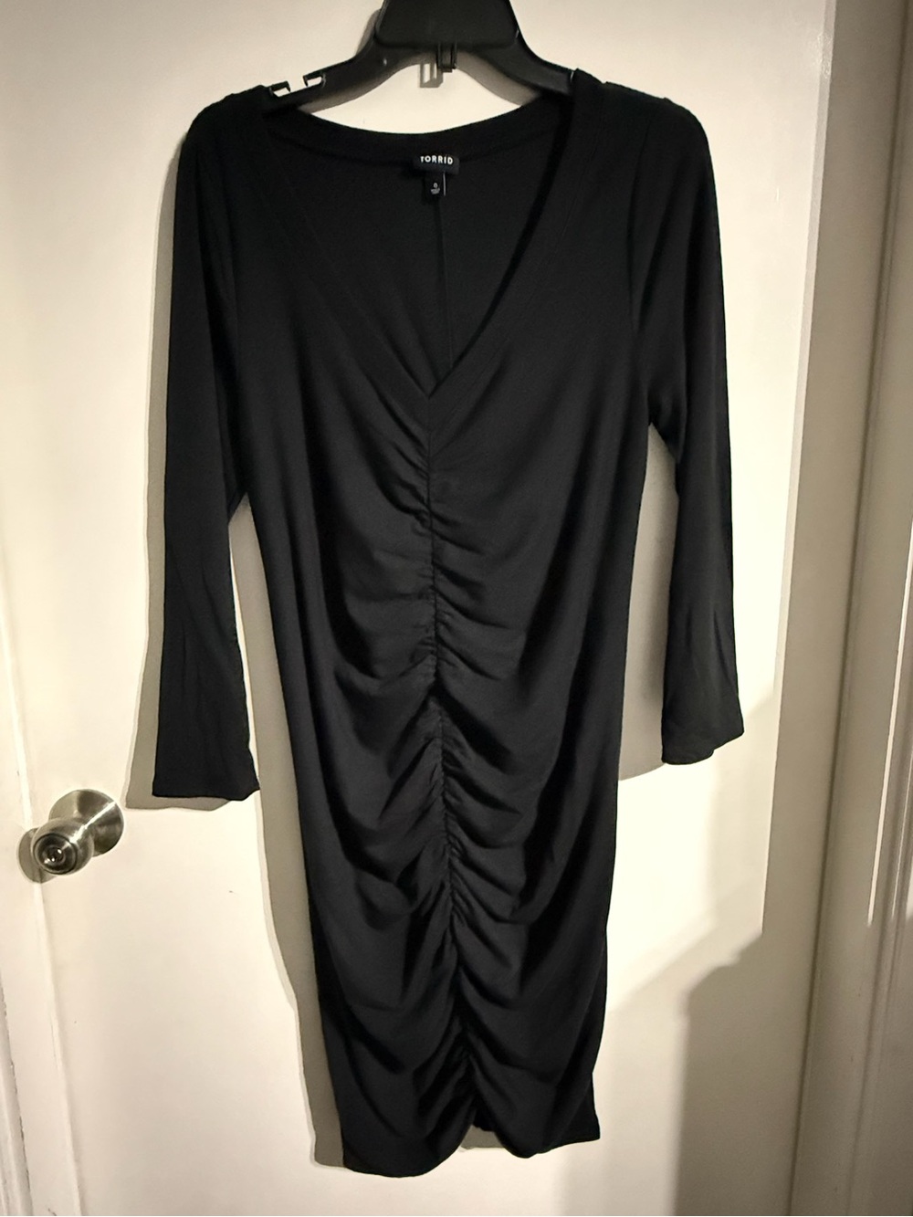 NWOT Women’s TORRID Mini Ruched Jersey Bodycon Black Dress Size 0